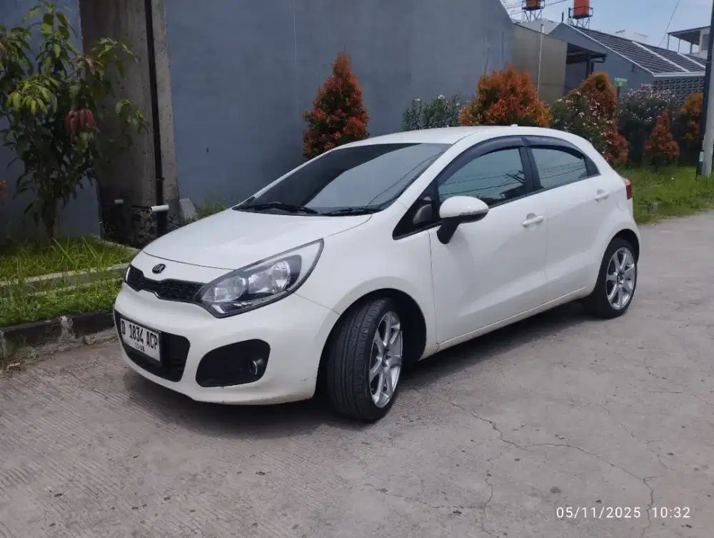 Mulus new Rio SE CVT 2014