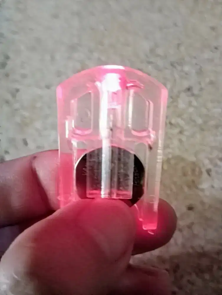 Lampu aksesoris merah