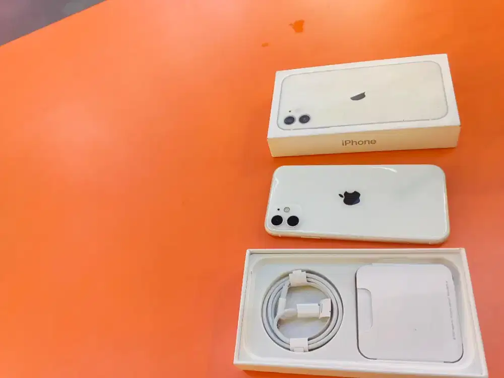 Iphone 11 128gb color baru