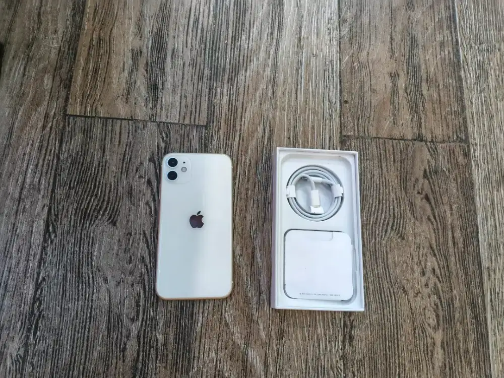 Iphone 11 128gb kondisional baru