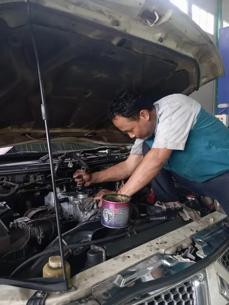 Service mobil ke rumah