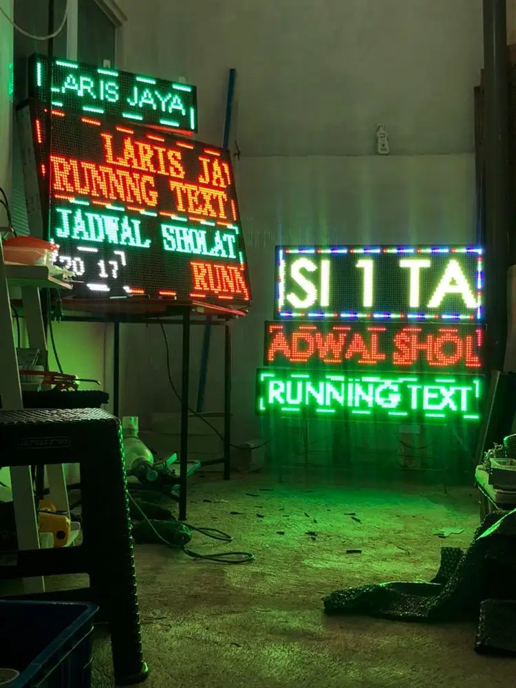 Jadwal sholat masjid dan running text