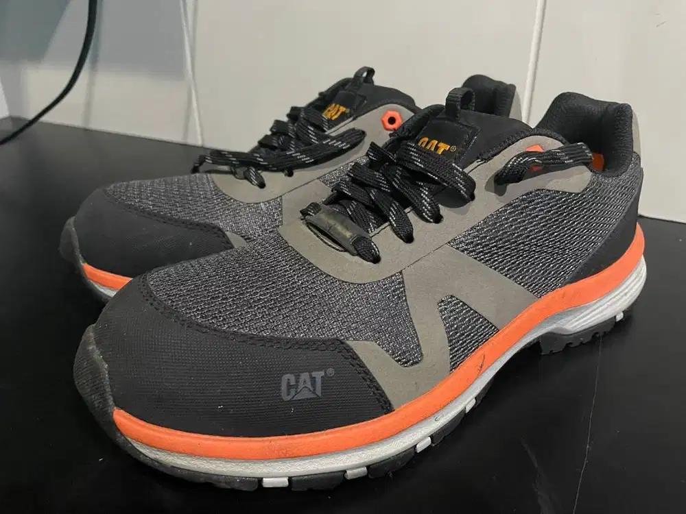 Sepatu Caterpillar Composite Toe, Mulus (Nego)
