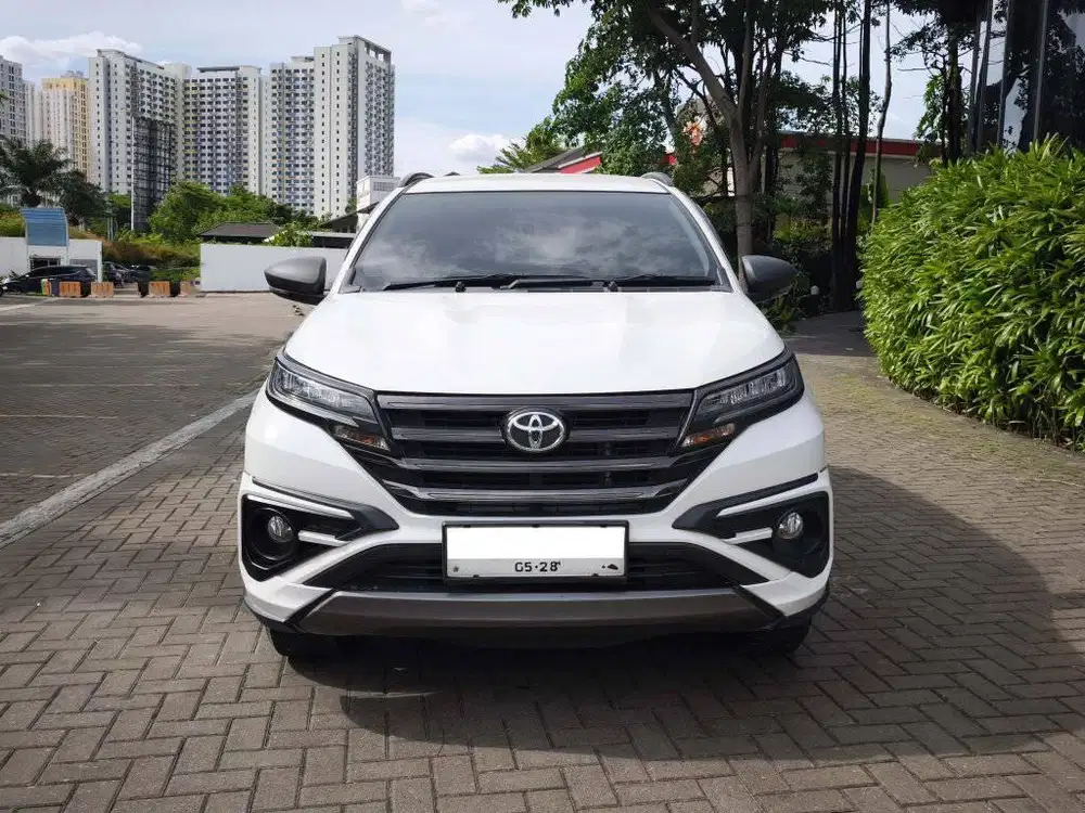 TOYOTA RUSH 1.5 GR AT 2023 PUTIH PROMO MURAH DP MINIM 25 JUTA