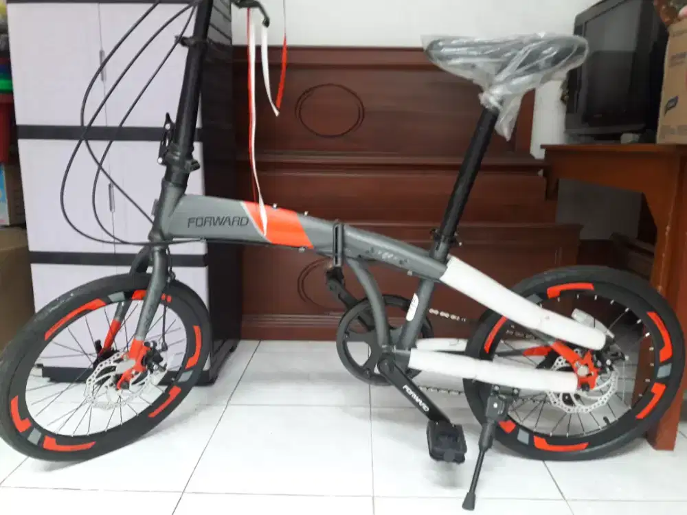 JUAL SEPEDA LIPAT UKURAN 20 KONDISI BARU