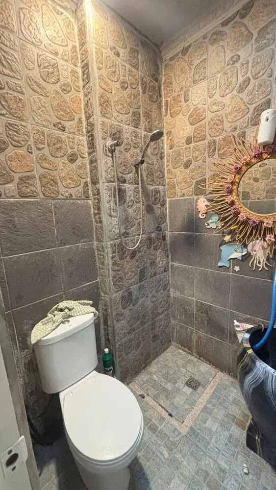 Rumah di jual Sememi Jaya VIII A