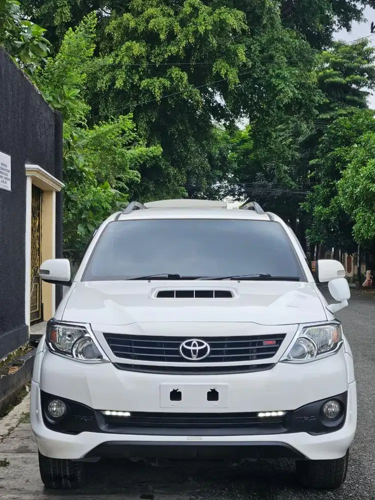 Toyota fortuner 2014 vnt trd manual diesel istimewa yuk buru limited