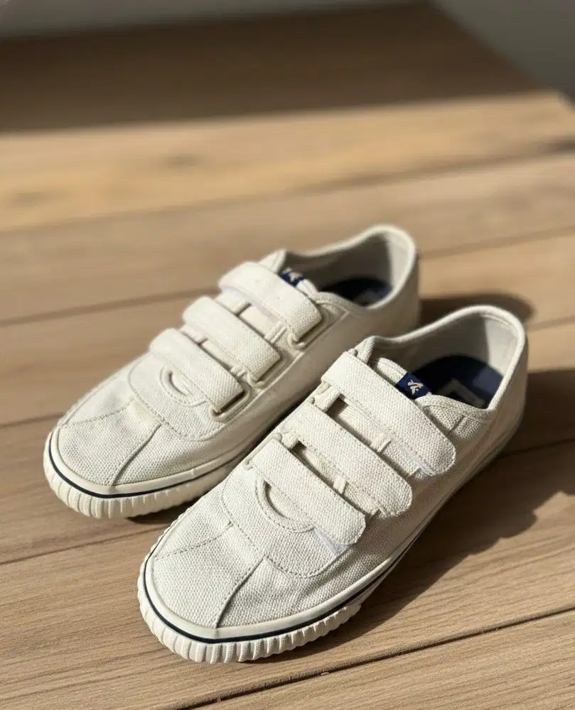 Brodo Canvas Shoes - Natural