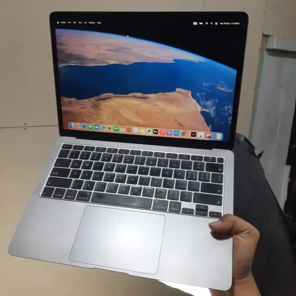 Macbook air 2020 core i3 ram 8gb ssd 256gb grey bisa cod