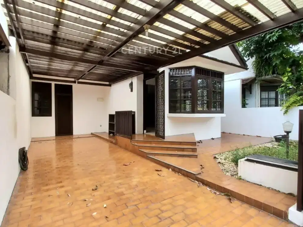 Rumah Rapi Lokasi Strategis Area Bintaro Sektor 2  3852