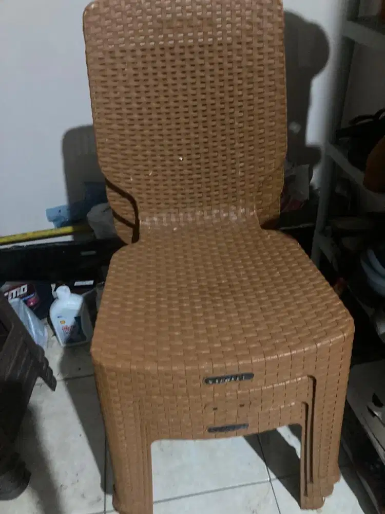 Kursi plastik napolly