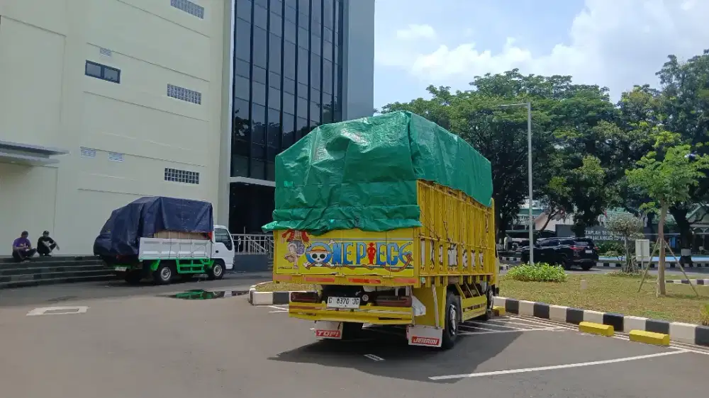 Sewa truk pindahan rumah online 24 jam