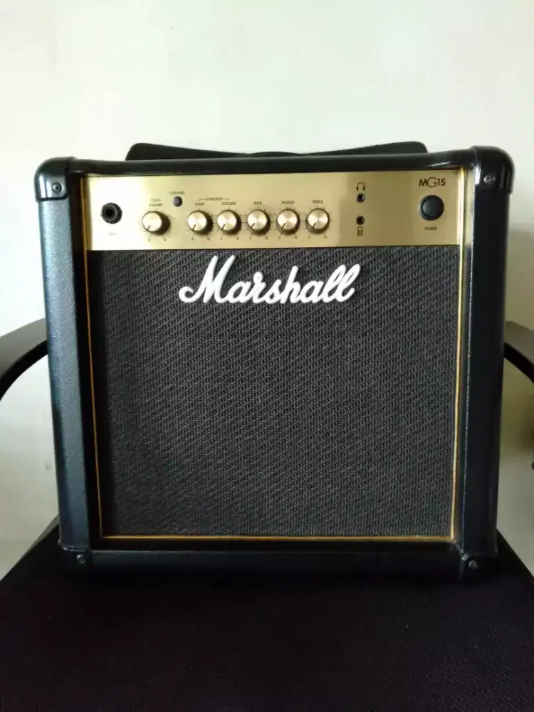 Amplifier MARSHALL MG15