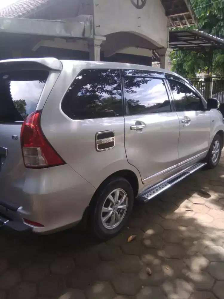 Rental mobil & sopir