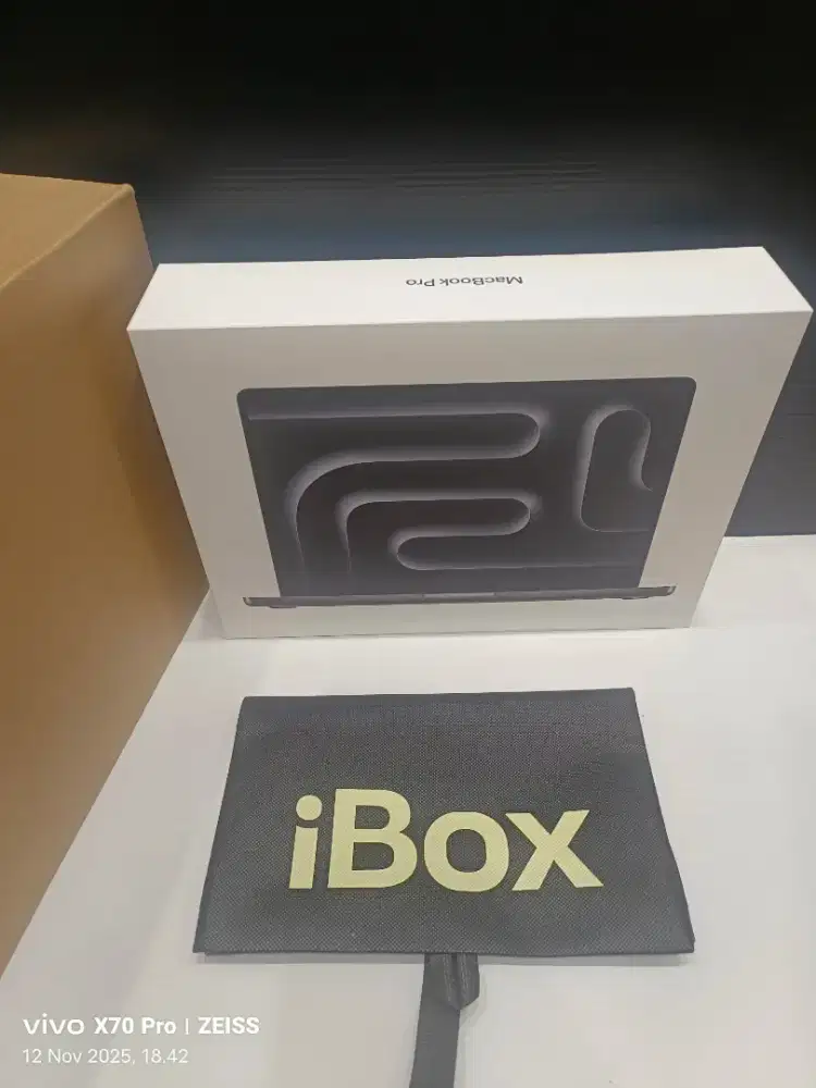 Macbook Pro M4 16/512gb 14inch New iBox segel fresh Bnib Baru segel