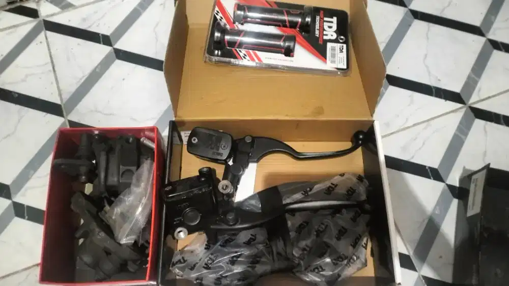 Kaliper & handel xmax old