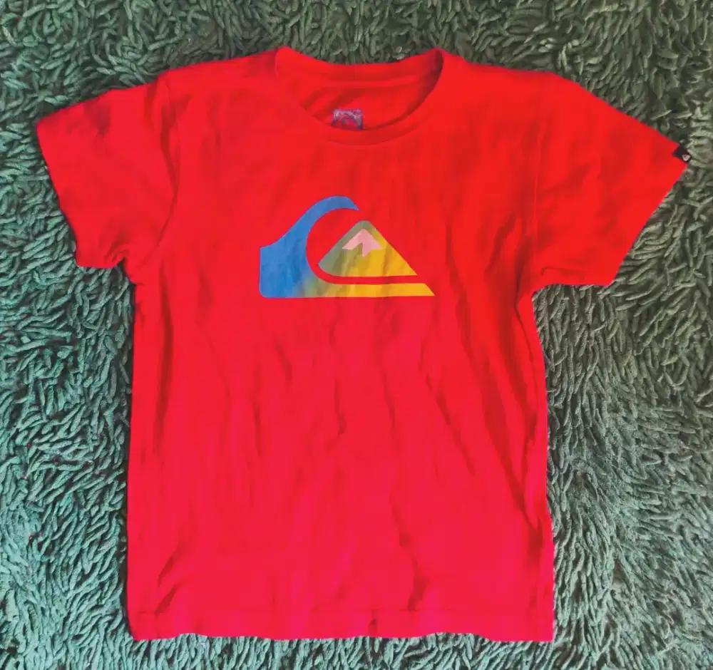 QuickSilver Kids Size 4 Yrs

100% Original