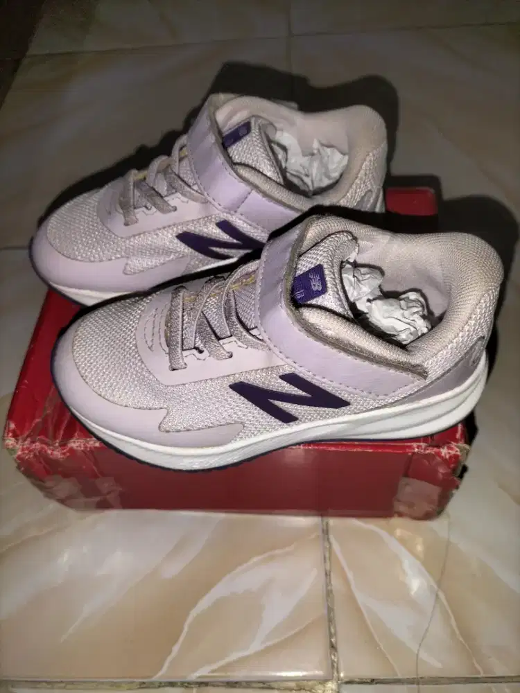 Sepatu anak New balance NB original
