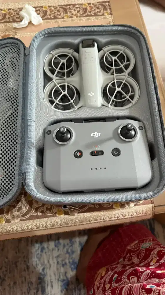 DRONE DJI NEO ,RC N2, 2 BATERAI ,HUB BATERAI , FREE HARDCASE