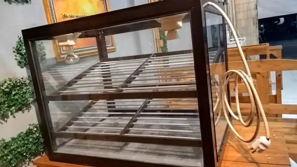 Etalase ayam goreng, fried chiken, gratis 2 lampu