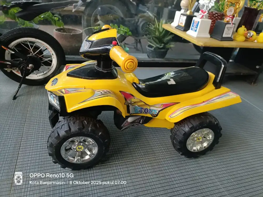 Motor-motoran anak model Pliko