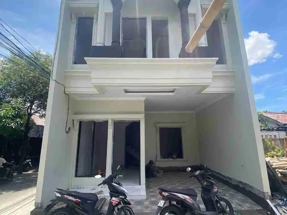 di jual rumah baru 2 lantai lokasi strategis di jagakarsa