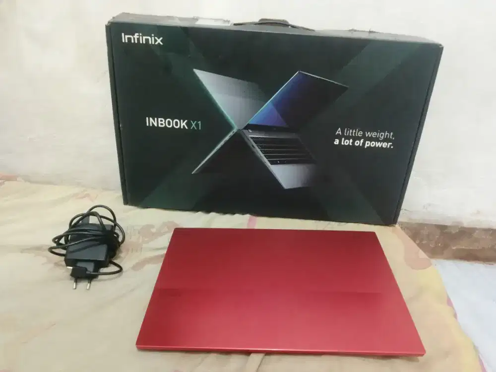Laptop INFINIX Merah