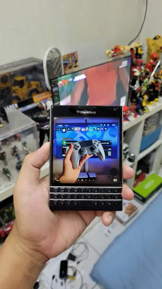 Blackberry Passport Black White Dallas Mulus tag key one 2