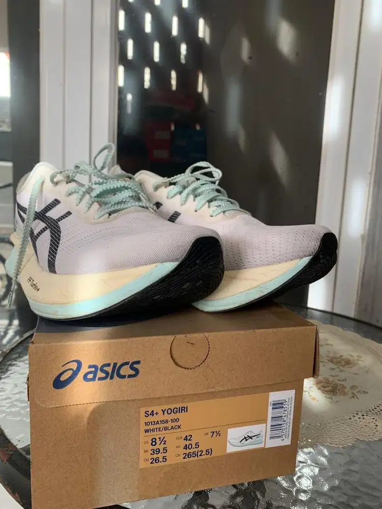 Second like new Asics S4+ Yogiri
