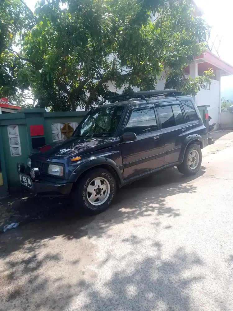 Suzuki Escudo 1997 Bensin