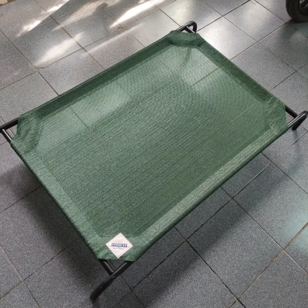 Coolaroo elevated pet bed, ranjang kucing / Anjing