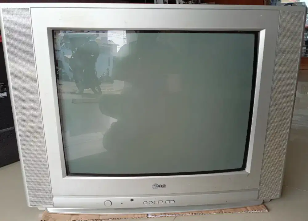 TV LG 21 Slim Mulus + Remote