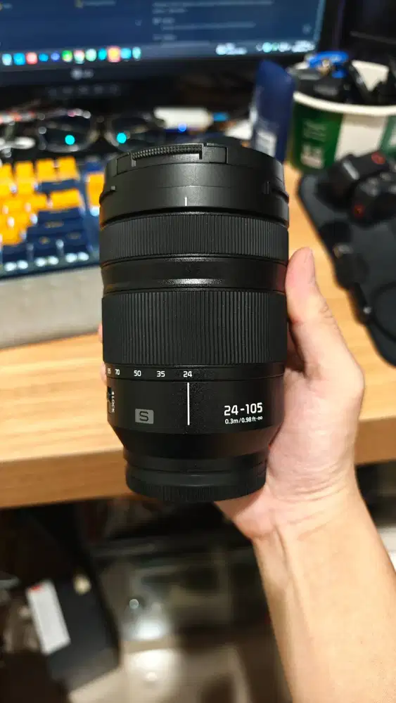 Lumix 24-105 f4 99,9% 1st tangan