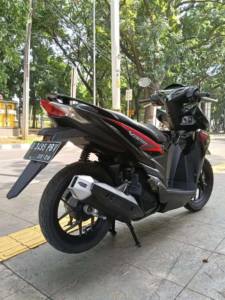 DIJUAL CASH HONDA VARIO 125 CBS LED OLD THN 2016 PAJAK IDUP SIAP GAS