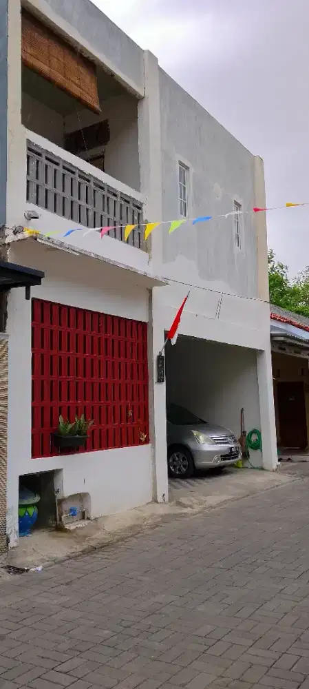 Dijual rumah 2 lantai lokasi strategis sebelah GOR trisanja slawi