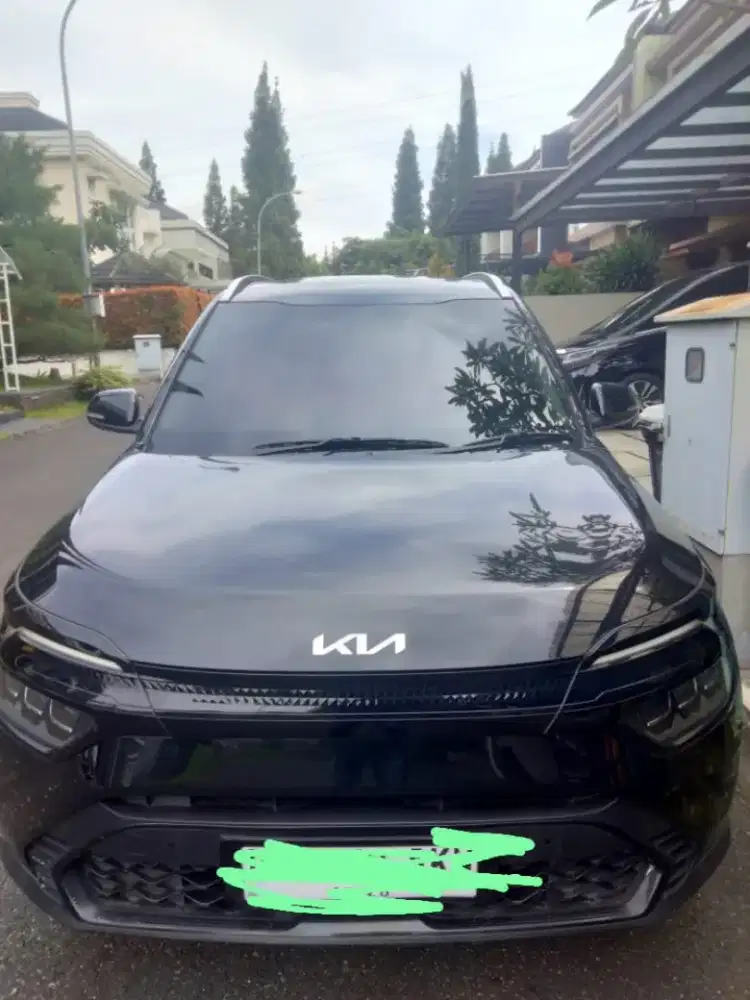 Mobil KIA Carens