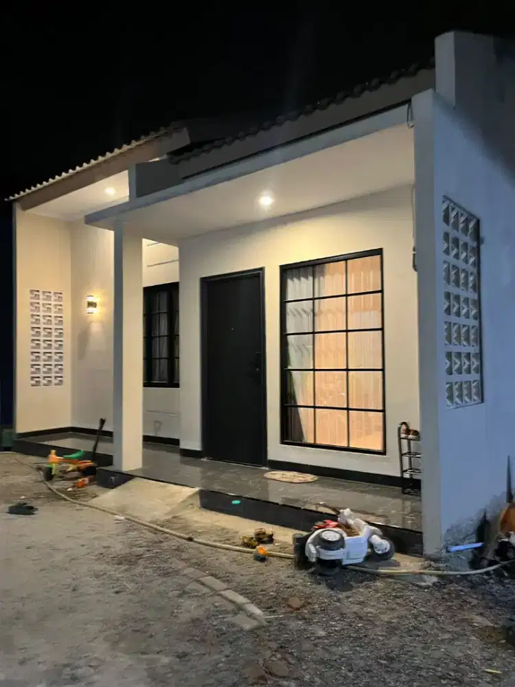 (SIAP HUNI) DISEWAKAN RUMAH 1LT, LOKASI 10 MENIT KE AEON MALL