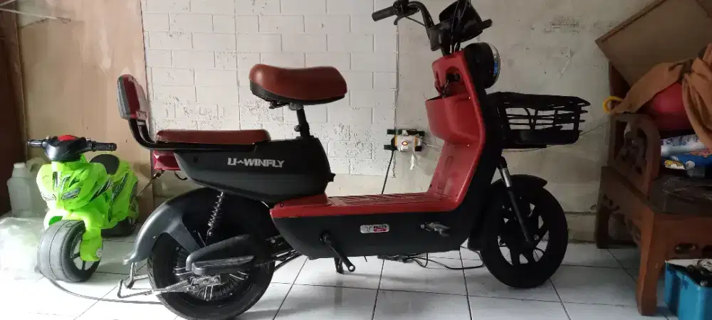 Sepeda listrik uwinfly
