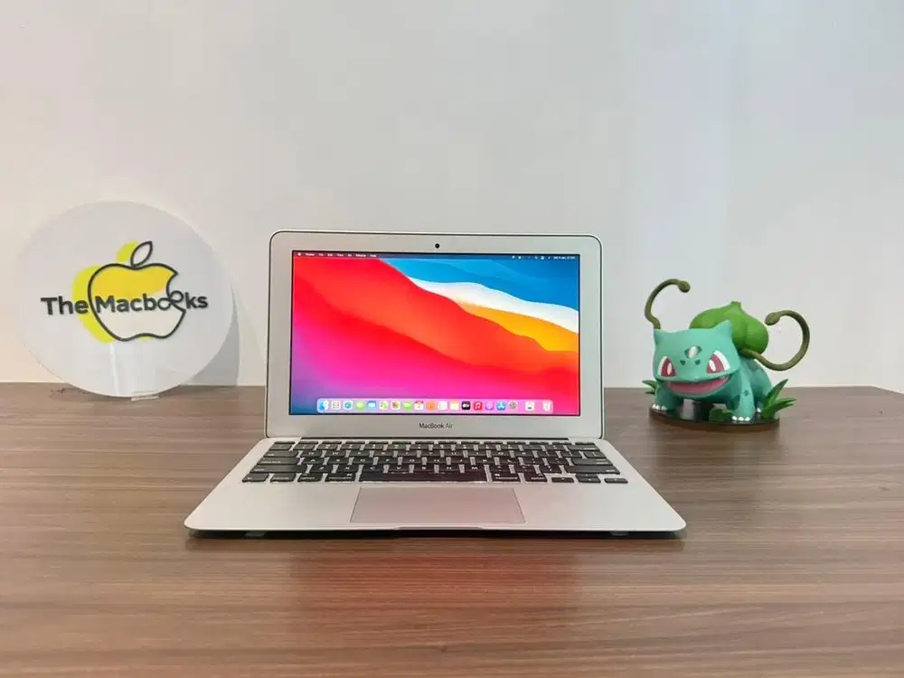 Macbook Air Mid 2013 MD712 core i5 Ram 4gb Ssd 256gb 11 inch Fulllset