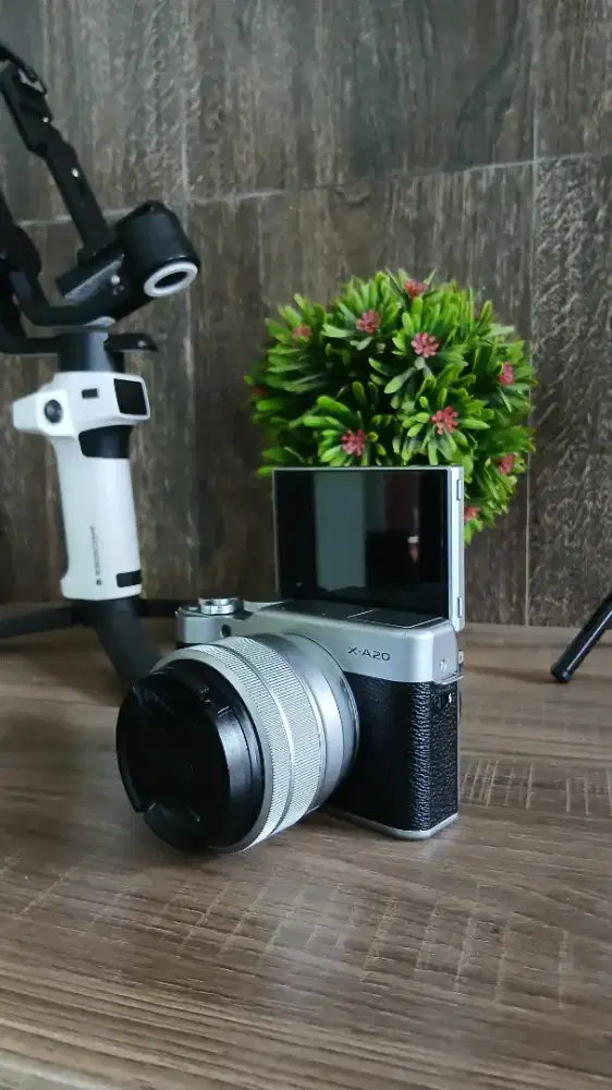 Mirrorless Fujifilm XA20 X-A20 Wifi Fujifilm Fullfitur