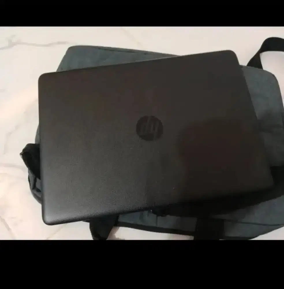 Di jual Laptop hp barang masih mulus baru 1 tahun pakai ram 4gb