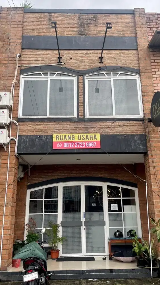 Ruko Seturan usaha & kantor