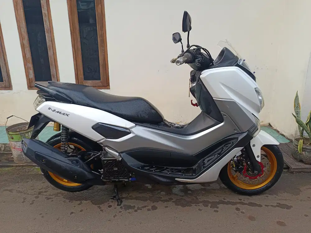 Yamaha nmax old non abs 2018 lengkap mesin halus