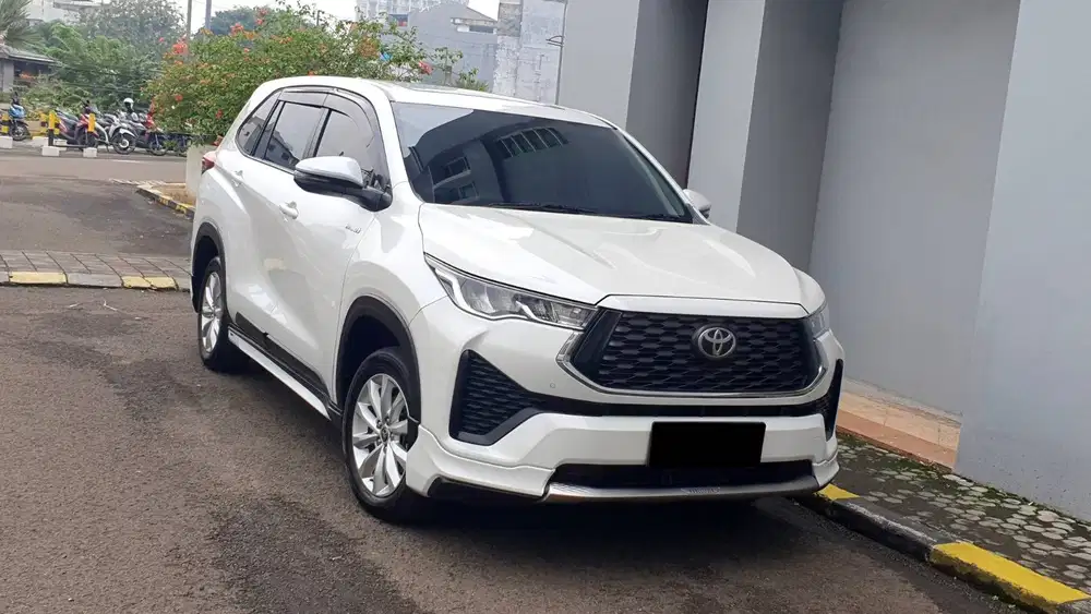 [ GARANSI 5TH ] Toyota Zenix V Hybrid 2.0 Modelista AT 2024/2025