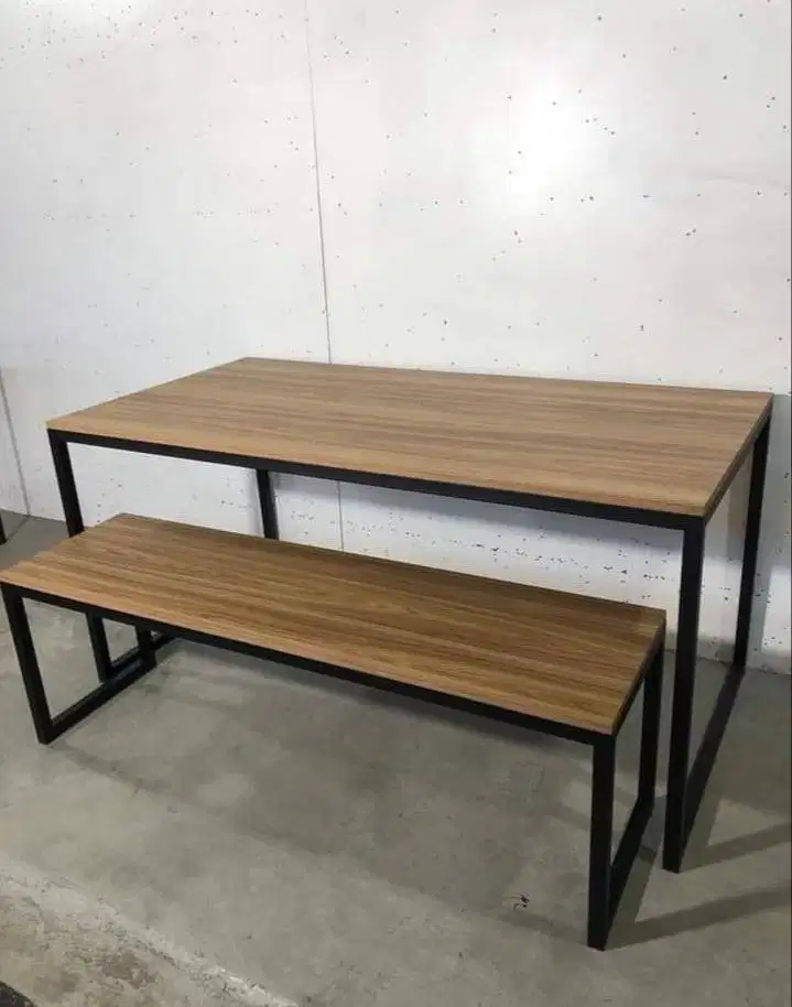 Meja Makan industrial untuk tempat usaha cafe / rumah makan dll