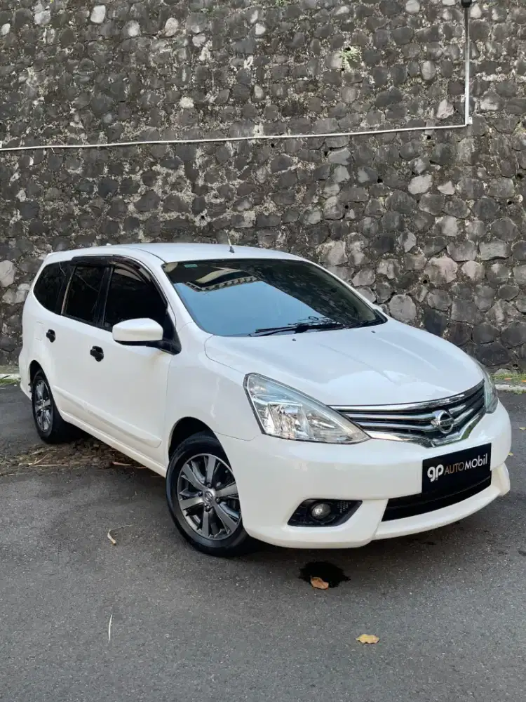 Grand Livina 2017 1.5SV Manual Putih(H) Tgn-1 Low-km Good Condition