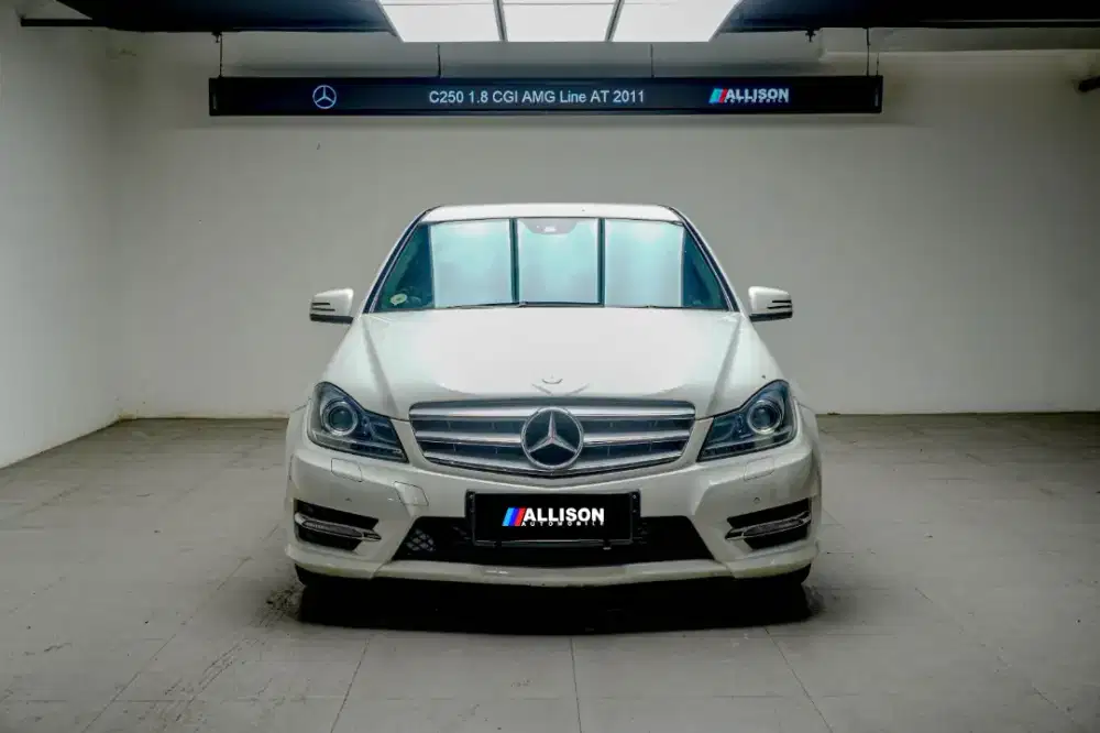 [Low Km] Mercy C250 CGI 1.8 Avantgarde 2011 Like New