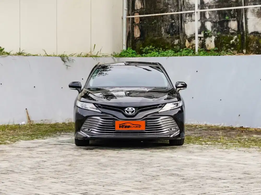 camry 2.5 V AT 2019 HITAM