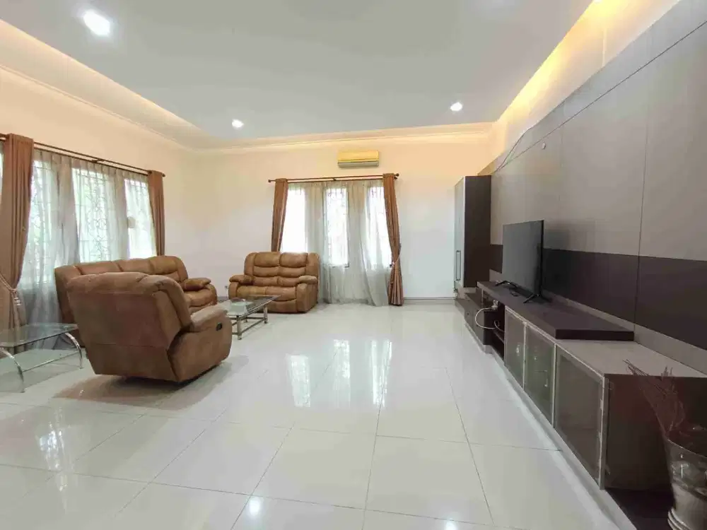 Rumah Baru Renovasi 3 Lantai Full Furnished Gading Park View Ada Kolam Renang