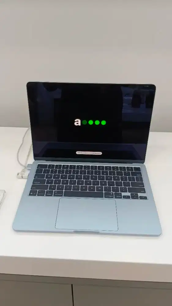 MACBOOK AIR 13 M4 BISA DICICIL TANPA DP